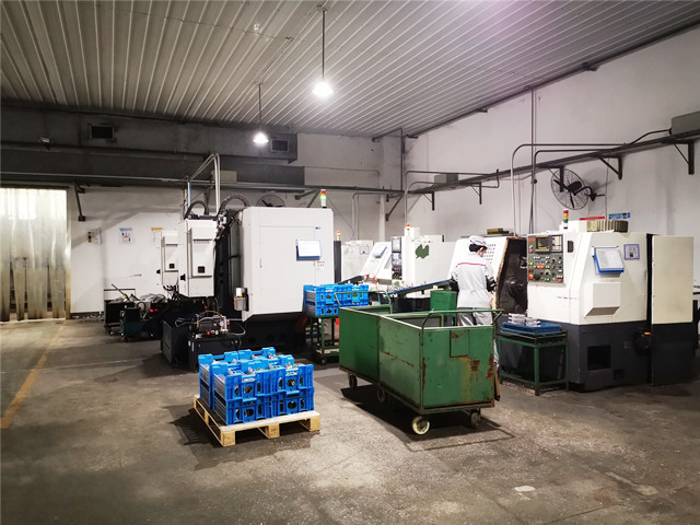 1625709396146831.jpg 11.神龍卡鉗生產專線_副本.jpg